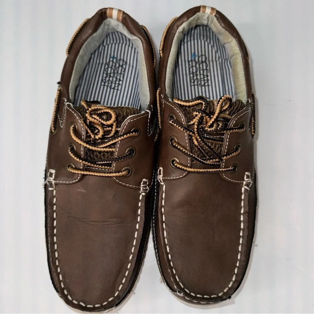 Ocean and Coast Men’s Raleigh Boat Casual Shoes 9